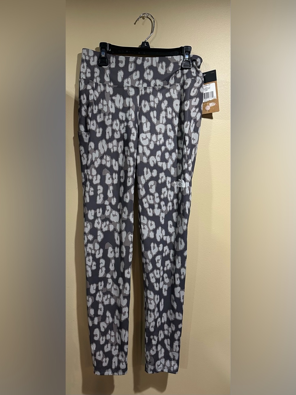 Girls The North Face Gray Leopard-Print Active Leggings - size Large